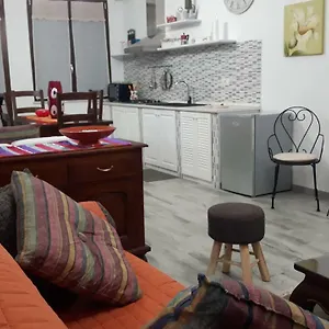Casa vacanze Little House, Alghero